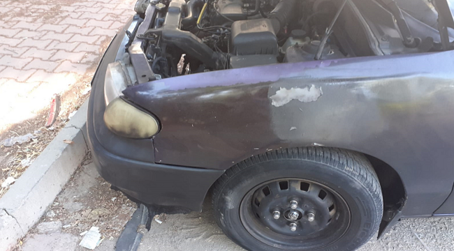 TURKUAZ IŞIK TEŞKİLAT BAŞKAN YARDIMCISI FETHULLAH KAYMAZ'IN ARABASI KUNDAKLANDI 