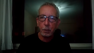 YAPAY ZEKA İNSANLIK İÇİN TEHLİKELİ Mİ