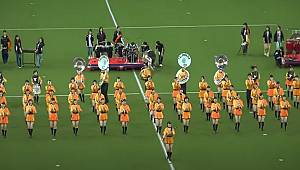 BU LİSELİLER BİR HARİKA ÇALIYOR