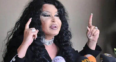 BÜLENT ERSOY ATA DEMİRER VE NEV'İ FIRÇALADI