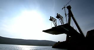 TÜRKİYE'NİN 5. BÜYÜĞÜ ATATÜRK BARAJI ÜZERİNDEKİ NİSSİBİ KÖPRÜSÜ 