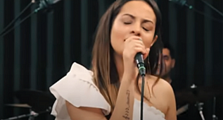 -BUDA GEÇER / MELEK BÜYÜKÇINAR SÖYLÜYOR 