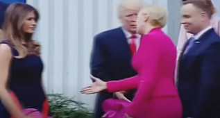 DÜNYA LİDERLERİNİN UTANÇ VERİCİ HALLERİ 