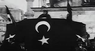 23 MAYIS 1919 - HALİDE EDİP SULTANAHMET MEYDANINDA KÜRSÜDE 