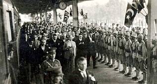 ANKARA'NIN TAŞINA BAK - ( ANKARA MARŞI ) 