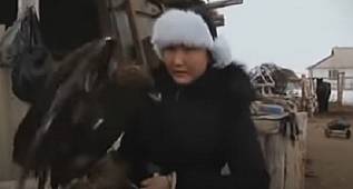 AKBOTA KARTALLI KIZ / KAZAK TÜRKLERİNİN KARTALLA AVLANMASI 