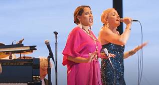 AŞKIM BAHARDI ÜMİTLER VARDI – PİNK MARTİNİ ( ABD OREGON 2017 ) 