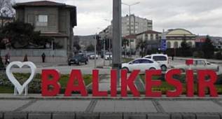 GÜZEL BİR BALIKESİR TÜRKÜSÜ – MENDİLİ OYALADIM 