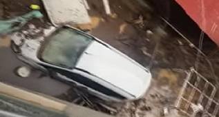 İZMİR'DE MEYDANA GELEN SELDEN ŞOK GÖRÜNTÜLER 