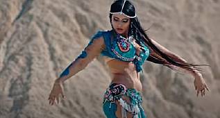 MERMAID TAILS – SAMİRA ZOPUNYAN / TÜRK ASILLI  