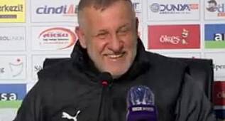 TRABZONSPOR'LA BERABERE KALAN ERZURUMSPOR TEKNİK DİREKTÖRÜ MESUT BAKKAL BASIN TOPLANTISINDA