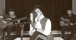 YALI ÇAPKINI ( MÜZİK ) – DİDEM ÇETİNKAYA SÖYLÜYOR 