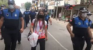 DÜNYA ŞAMPİYONU AYŞE BEGÜM ONBAŞI AKHİSARLILAR İLE 