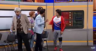 OTOBÜSTE CAM AÇMA SKECİ – GÜLDÜR GÜLDÜR SHOW  