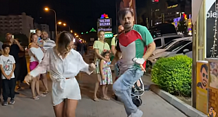 ÇILGIN DONDURMACI DANS ŞARKISIYLA 2021 YAZINI SALLADI 