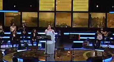 BELKIS AKKALE SÖYLÜYOR – DELİ MİSİN DİVANE Mİ SEVGİLİM 