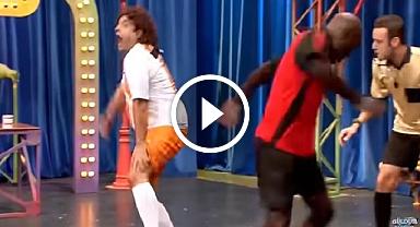 FUTBOL MAÇI SKECİ – GÜLDÜR GÜLDÜR SHOW'DAN 