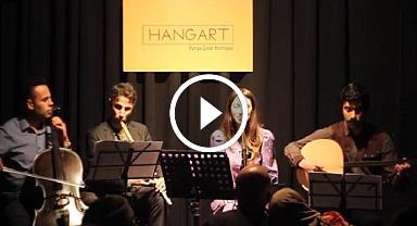 AŞAĞIDAN GELİYOR TÜRKMEN KOYUNU ( TÜRKÜ ) – DERYA ÇINAR  